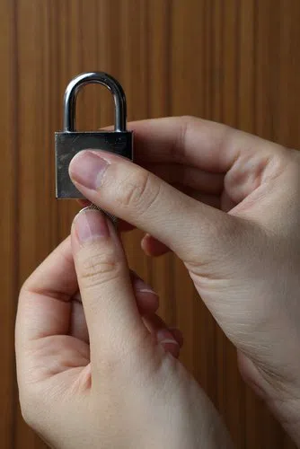 Riverside CT Locksmith Store Riverside, CT 203-489-5240 - residential-lockouts