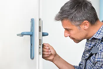 Riverside CT Locksmith Store Riverside, CT 203-489-5240 - unlock-door